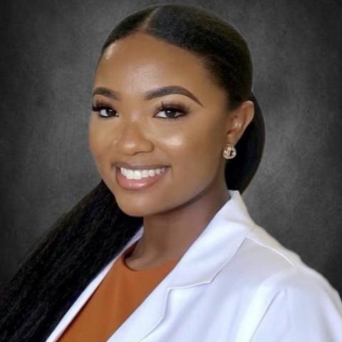 Profile photo of Dr. Amanda Adams, 